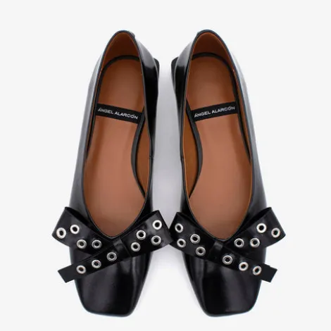 Angel Alarcon 25504BLK- Pump.