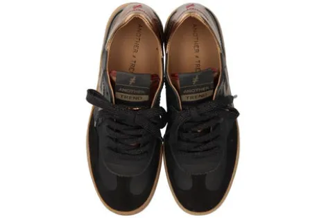 Another Trend A0320385- Trainer.