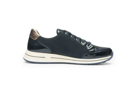 Ara 125480182- Trainer.