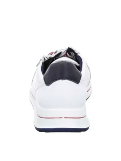 Ara 122480108B- Trainer.