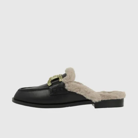 Lodi GOZ5695NE- Slip on.